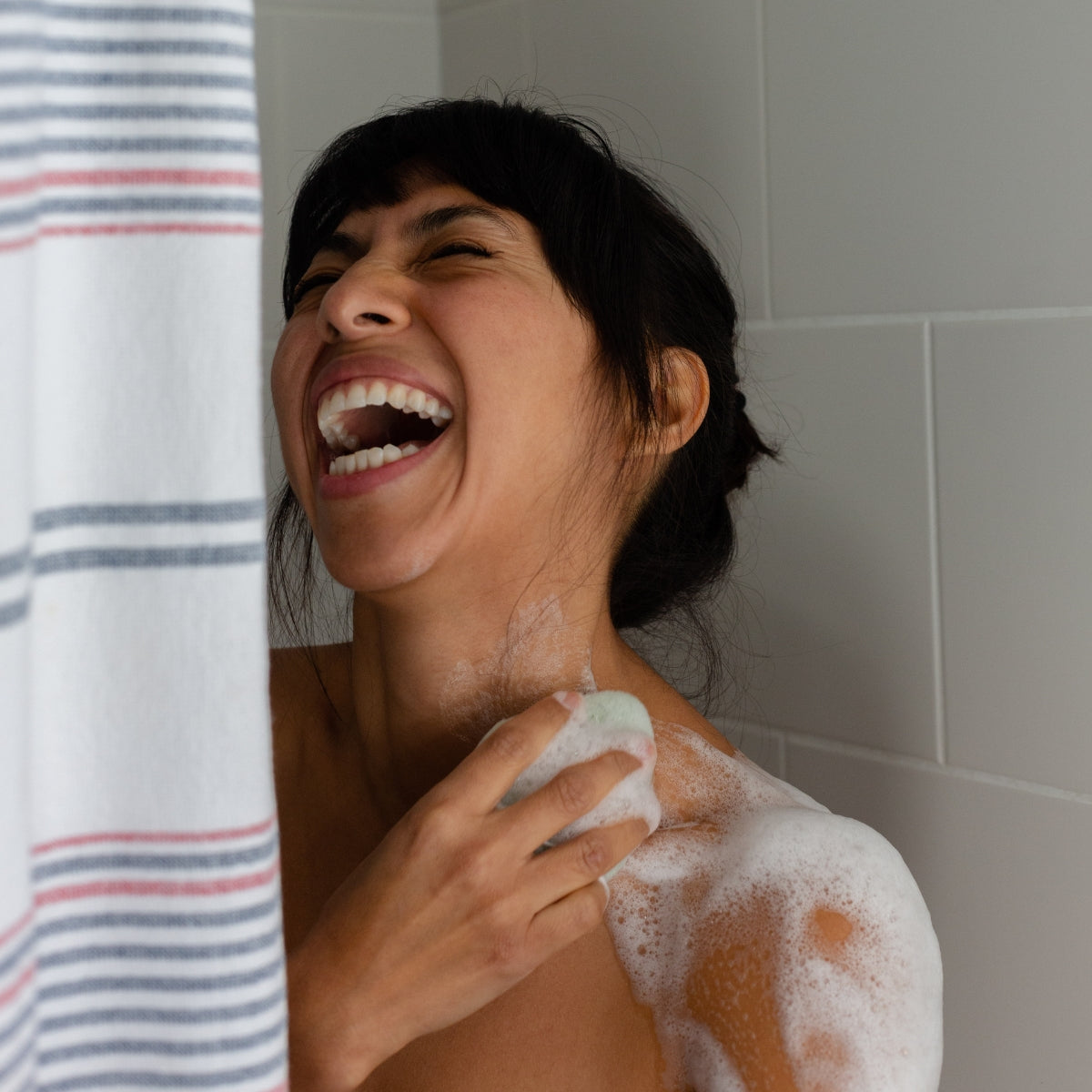 Soap & Suds – 8 oz Refillable Bottle